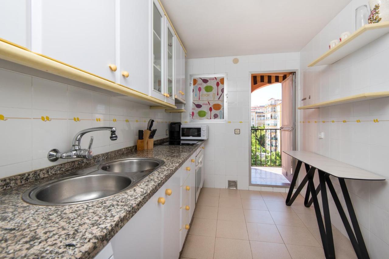 Boliches Center Apartment Next To The Beach, Parking, Pool & Terrace Fuengirola Exterior photo