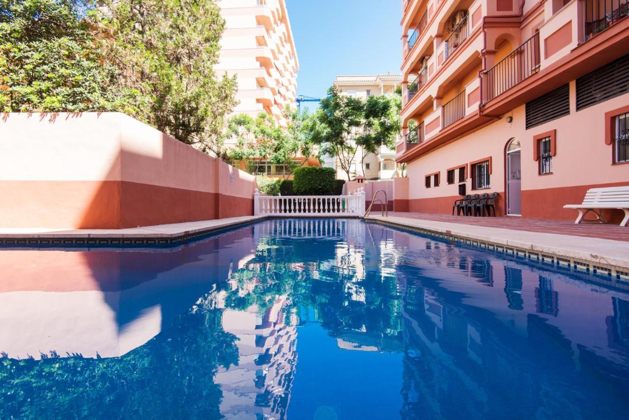 Boliches Center Apartment Next To The Beach, Parking, Pool & Terrace Fuengirola Exterior photo