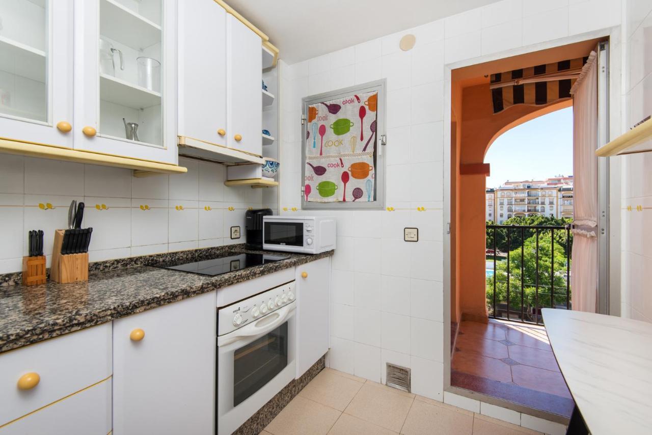 Boliches Center Apartment Next To The Beach, Parking, Pool & Terrace Fuengirola Exterior photo