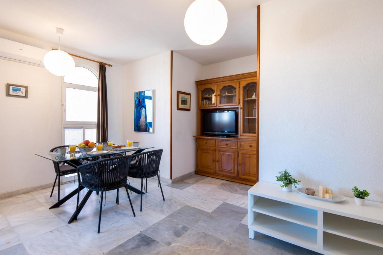 Boliches Center Apartment Next To The Beach, Parking, Pool & Terrace Fuengirola Exterior photo